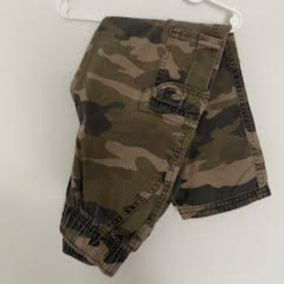 The Children's Place Boys' Pull-on Cargo Pants – Olive Camo color, Size 7 - Picture 1 of 7